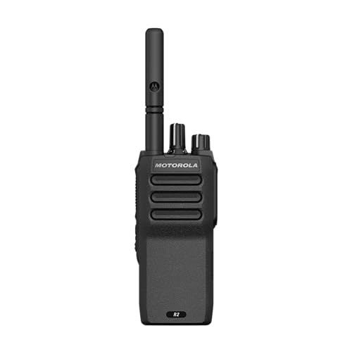 Motorola R2 VHF MOTOTRBO Digital AAH11JDC9JA2AN 136-174MHz 64 Channel 5 Watt Two-Way Radio with High-Capacity Battery